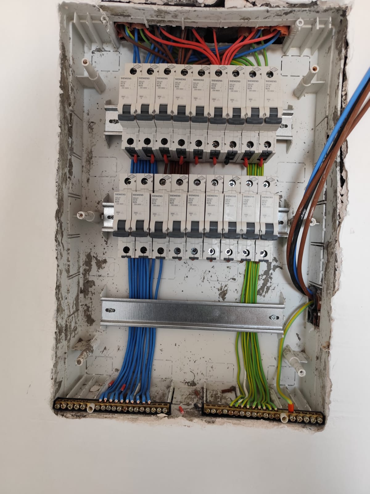 Sultangazi Elektrikçi - 7/24 Acil Elektrik Servisi