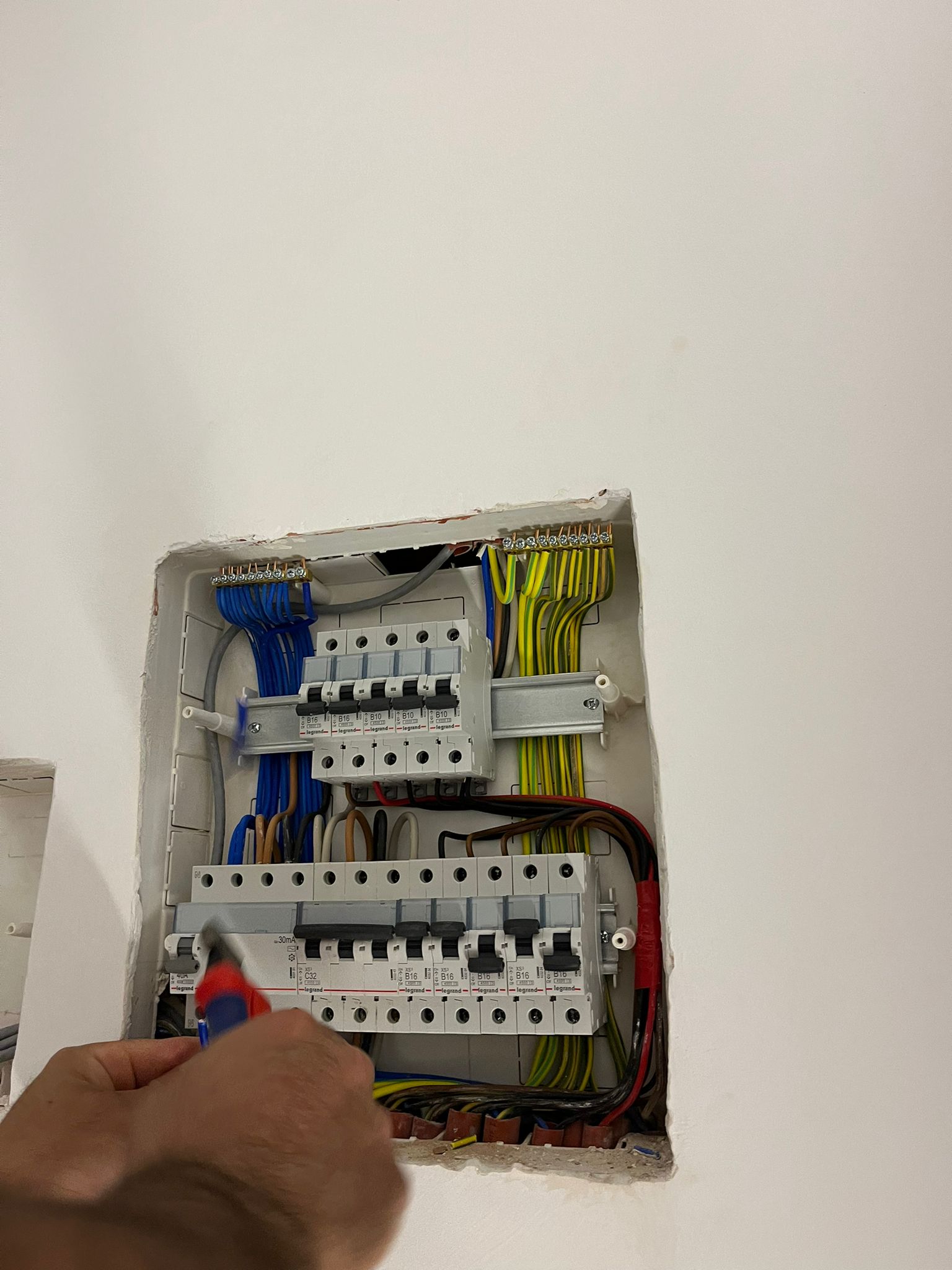 Büyükçekmece Elektrikçi | 7/24 Elektrik Servisi